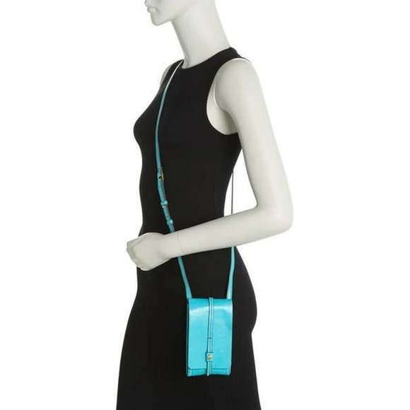 nwt HOBO INTERNATIONAL Token Leather Smartphone wallet w strap in Lizard Floral - Picture 3 of 3